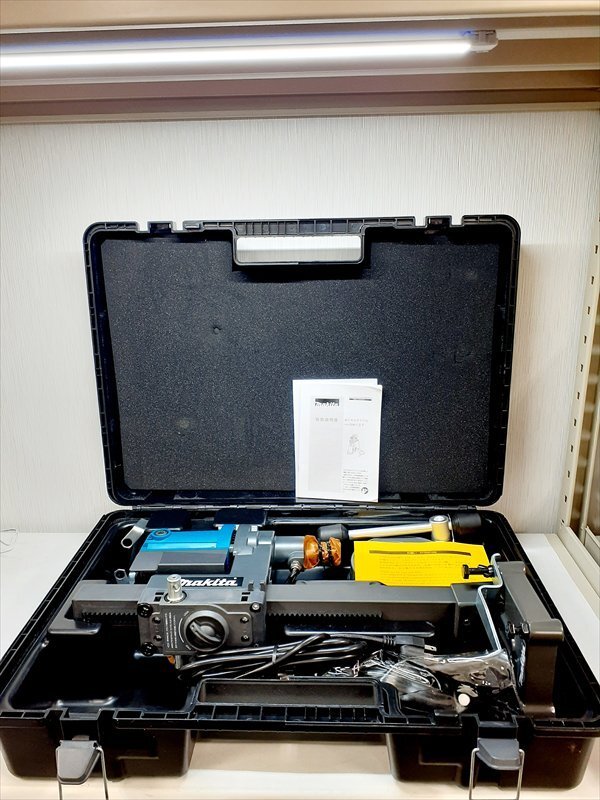 【b04】未使用 マキタ ダイヤコアドリル DM122 最大穴あけ能力(mm)ダイヤモンドコアドリル160(標準120) ビット取付ネジM27拍卖