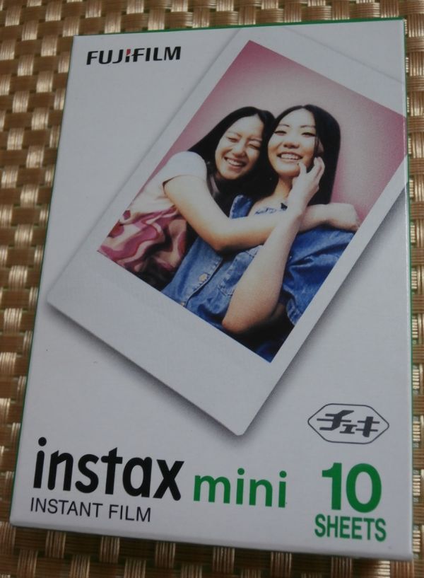 【未開封】 チェキ用フィルム instax mini (1パック : 10枚)有効期限:2027-05 【送料:185円】拍卖