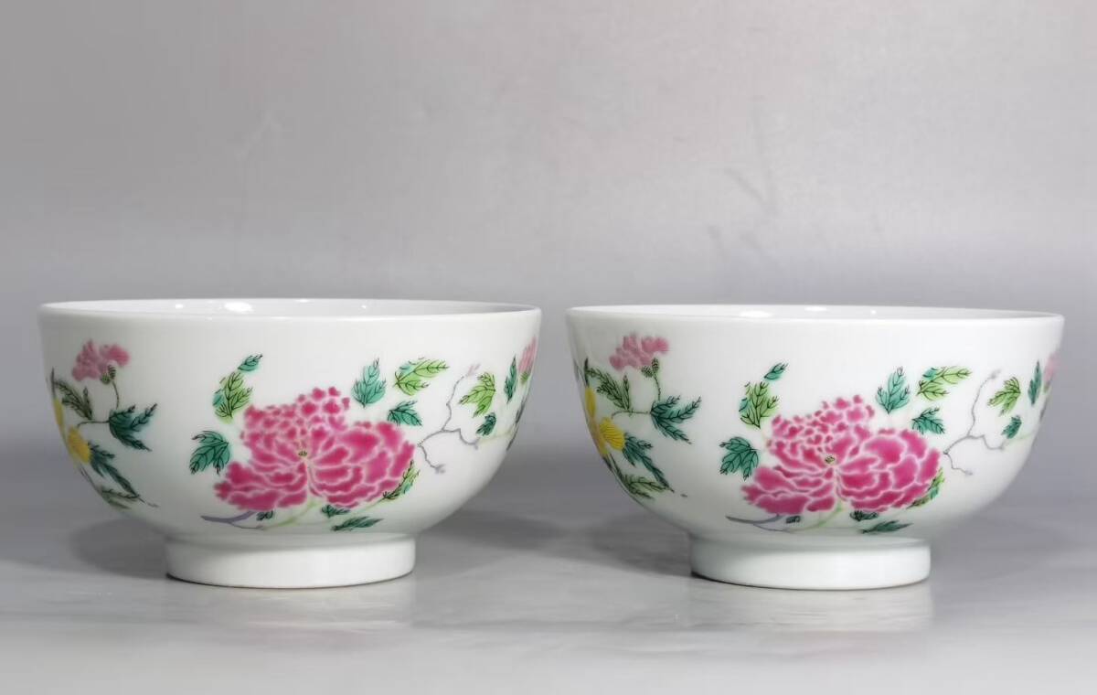 大清雍正年制款 粉彩四季花卉紋 茶碗 2客・古陶磁器 ・珍品旧蔵・古賞物・時代物拍卖