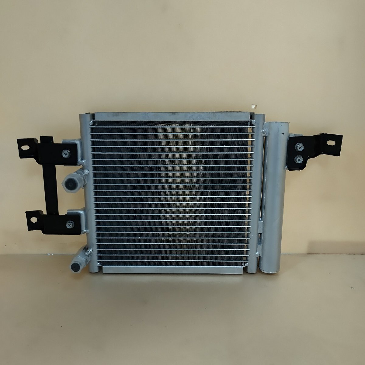 コンデンサー ハイゼット 前期 S200C・S210C・S200P・S210P 新品未使用拍卖