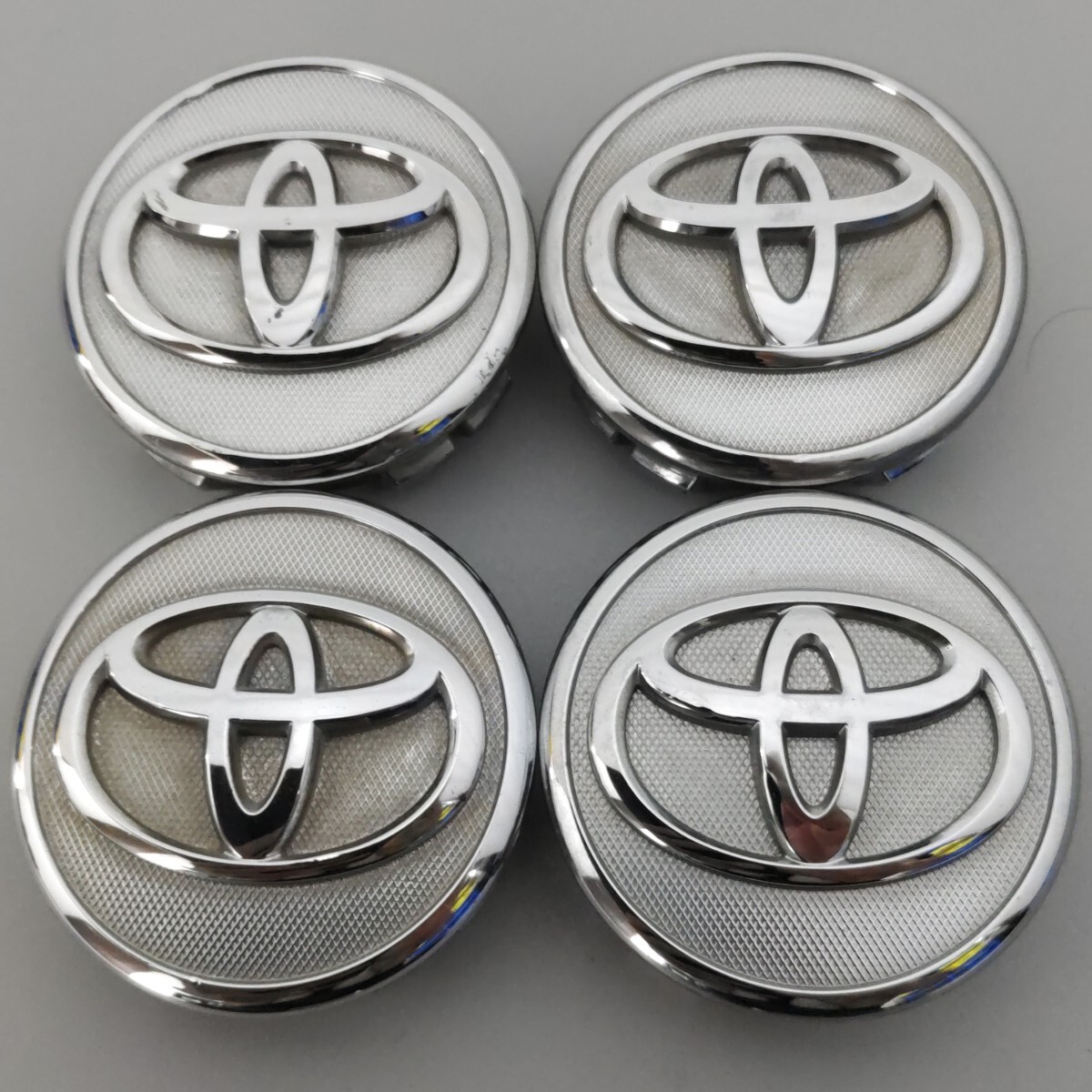 TOYOTA トヨタ ③ センターキャップ ホイールキャップ プリウス アルファード ヴェルファイア ノア ヴォクシー カローラ エスティマ拍卖