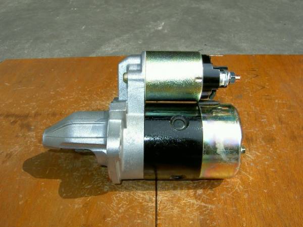 サンバー トラック/ディアス用セルモーター(スターター)リビルト品 M2T42581、23300KA451拍卖