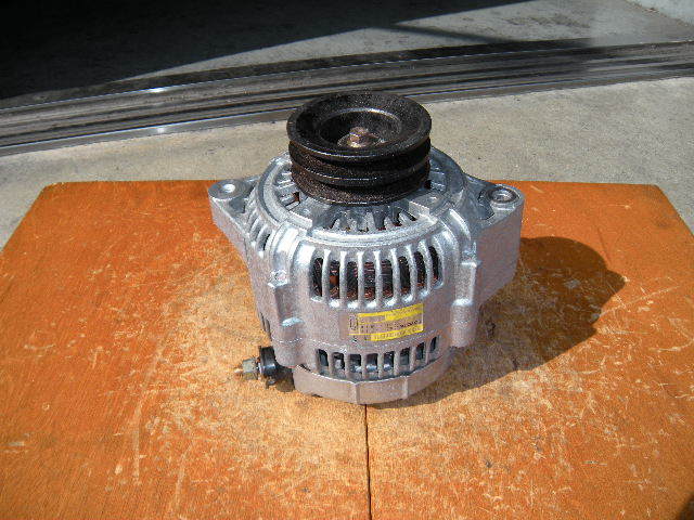 ランドクルーザー,HZJ75/HDJ81/HZJ81用オルタネーター(ダイナモ)リビルト品 101211-7010、27060-17180拍卖