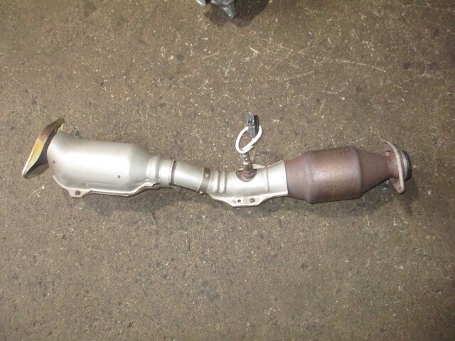 ウイングロード Y12 触媒 エキゾーストパイプ 20010-1J50A拍卖
