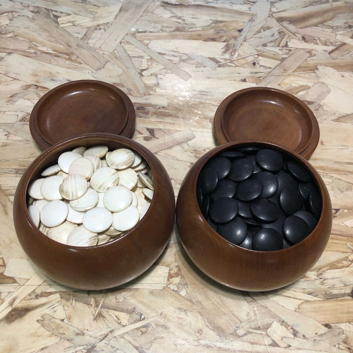 碁石 蛤 はまぐり 那智黒 囲碁 22号 白 179個 黒179個 拍卖