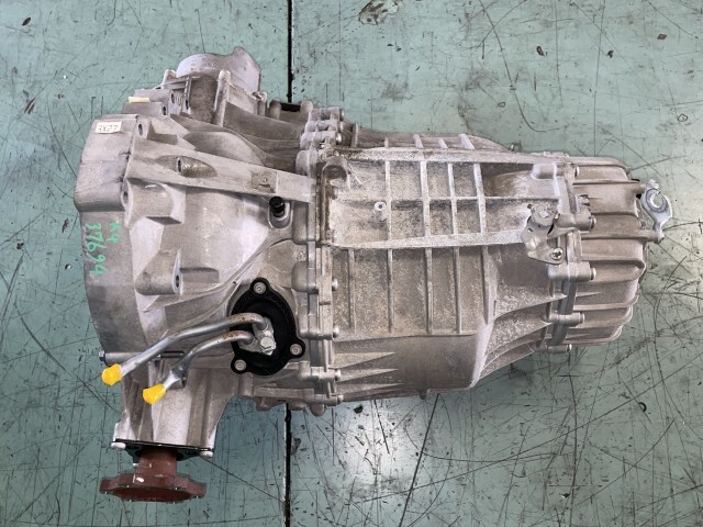 アウディ A4 ABA-8KCDH オートマチックミッションASSY 1.8TFSI拍卖
