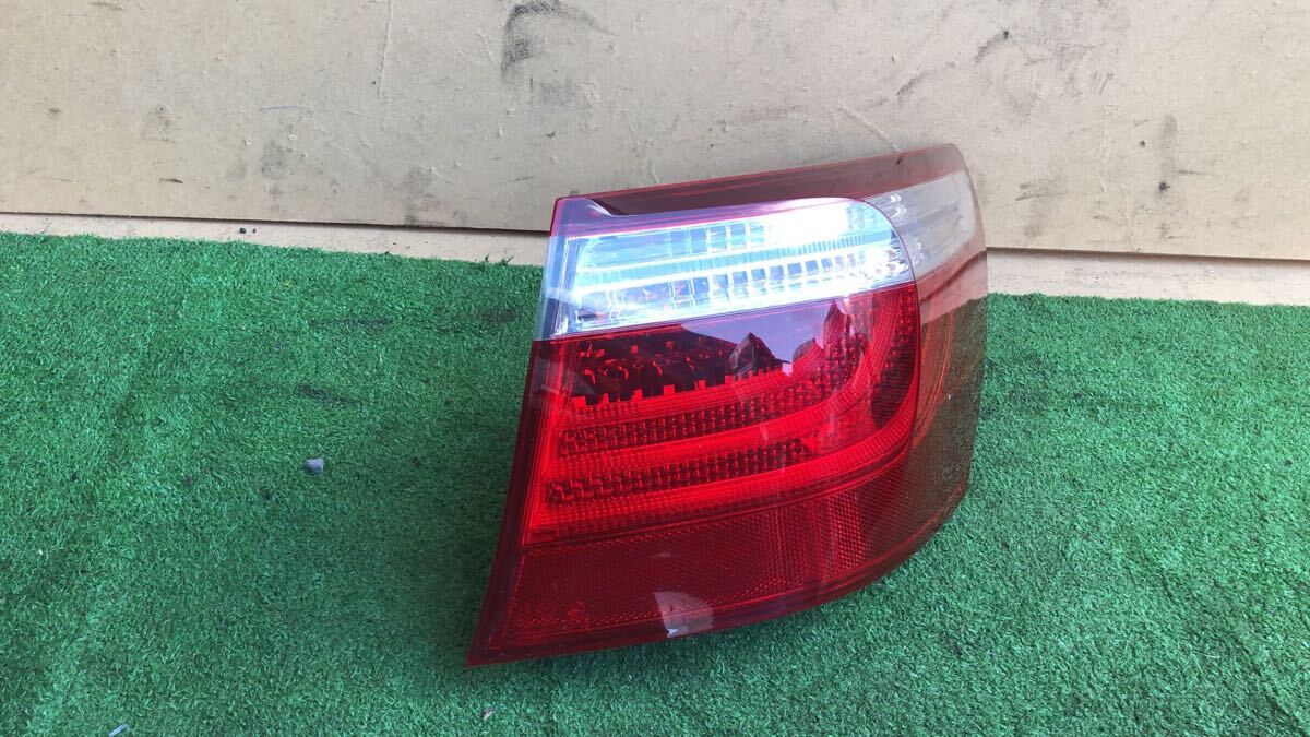 トヨタ レクサス UVF45-5002816-2008年 右 テールランプ -R-C-7-5081番拍卖