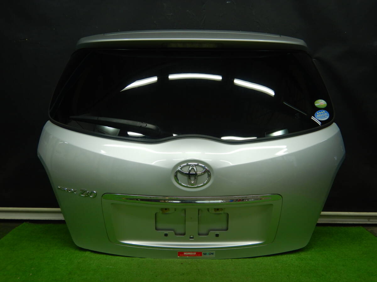 17F】【1F7】【送料記載】 マークXジオ ANA10 リアゲート 67005-72010 シルバーメタリック ANA15 バックドア【505303】拍卖