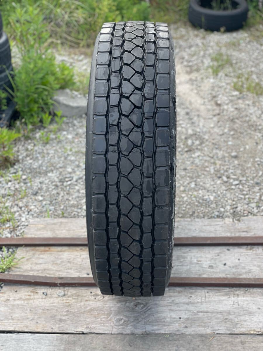 3532 ブリヂストン 275/80R22.5 再生 新古 1本拍卖