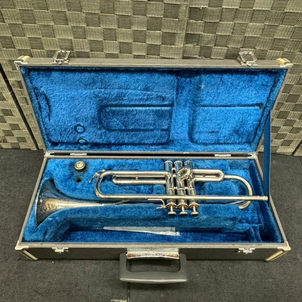 S934-K44-8211 YAMAHA ヤマハ YTR-135 トランペット 管楽器 マウスピース/ハードケース付き OA拍卖