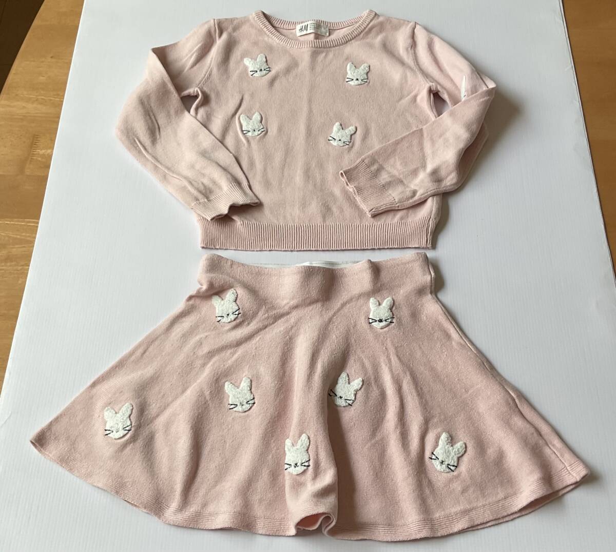 H&M セーターとスカート セットアップ うさぎ 綿100% サイズ110/116cm 5-6歳 冬拍卖