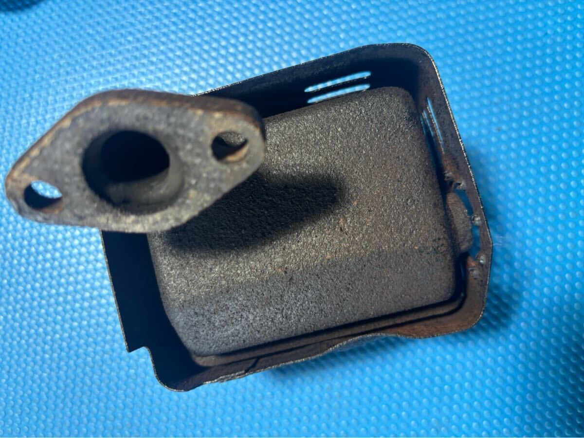 管理機/モア/動噴/ガソリンエンジン ポンプ 部品パーツ/ マフラー 三菱GM130L 実働エンジンより取り外しまた 拍卖