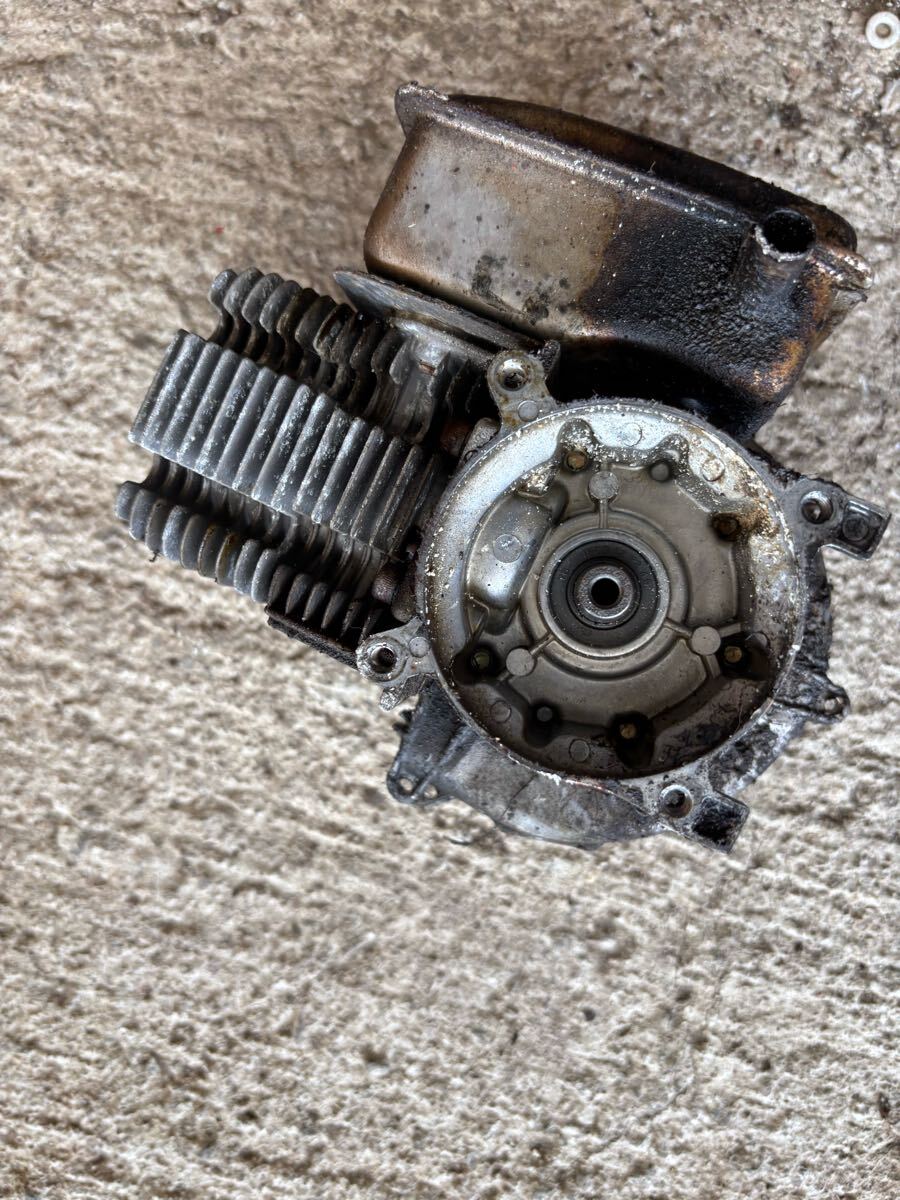 草刈機 刈払機 部品パーツ エンジン 圧縮あり 部品取り ジャンク取扱 ロビン NB281 拍卖