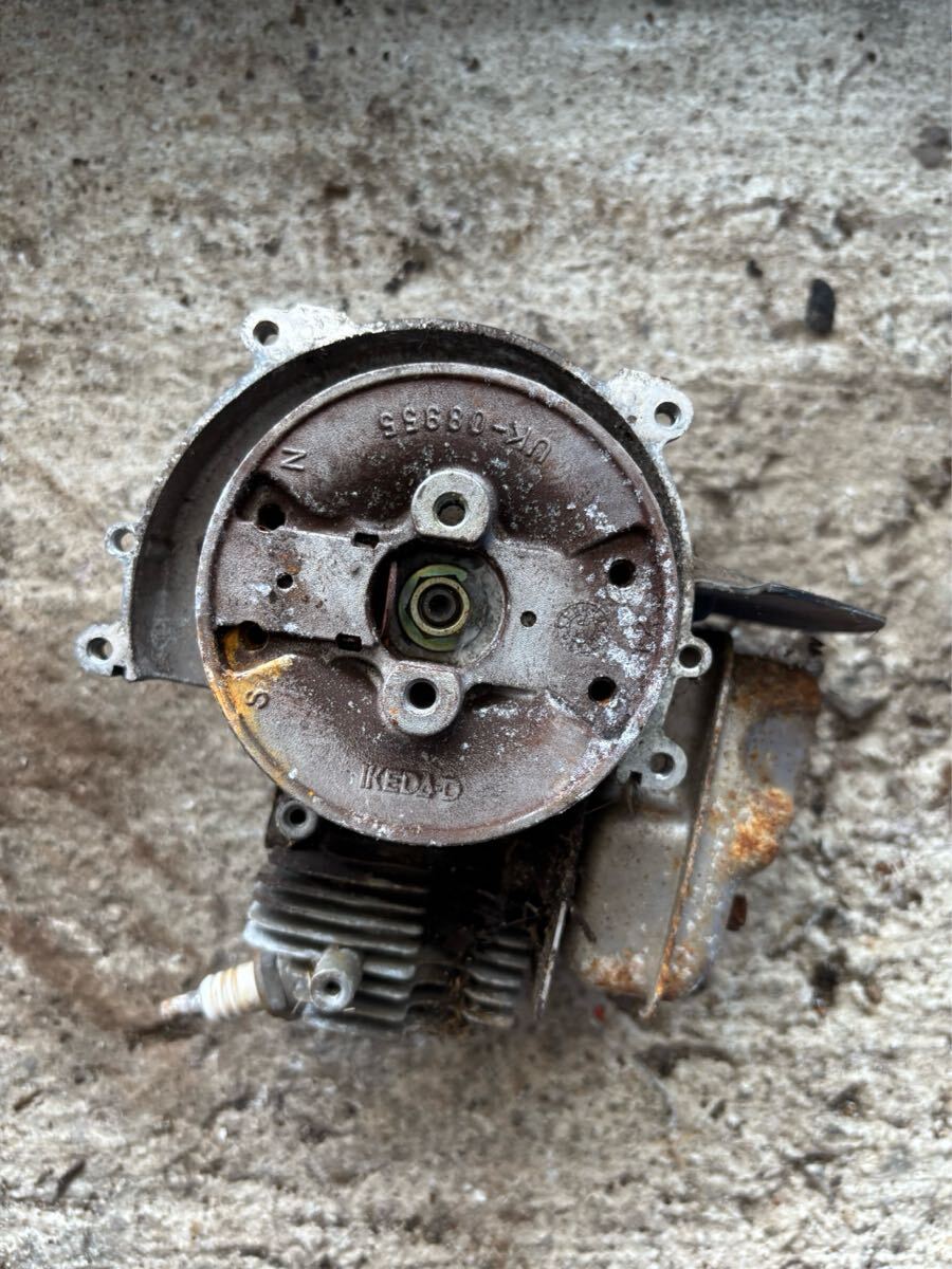 草刈機 刈払機 部品パーツ エンジン 圧縮あり 部品取り ジャンク取扱 クボタ KC2350hb拍卖