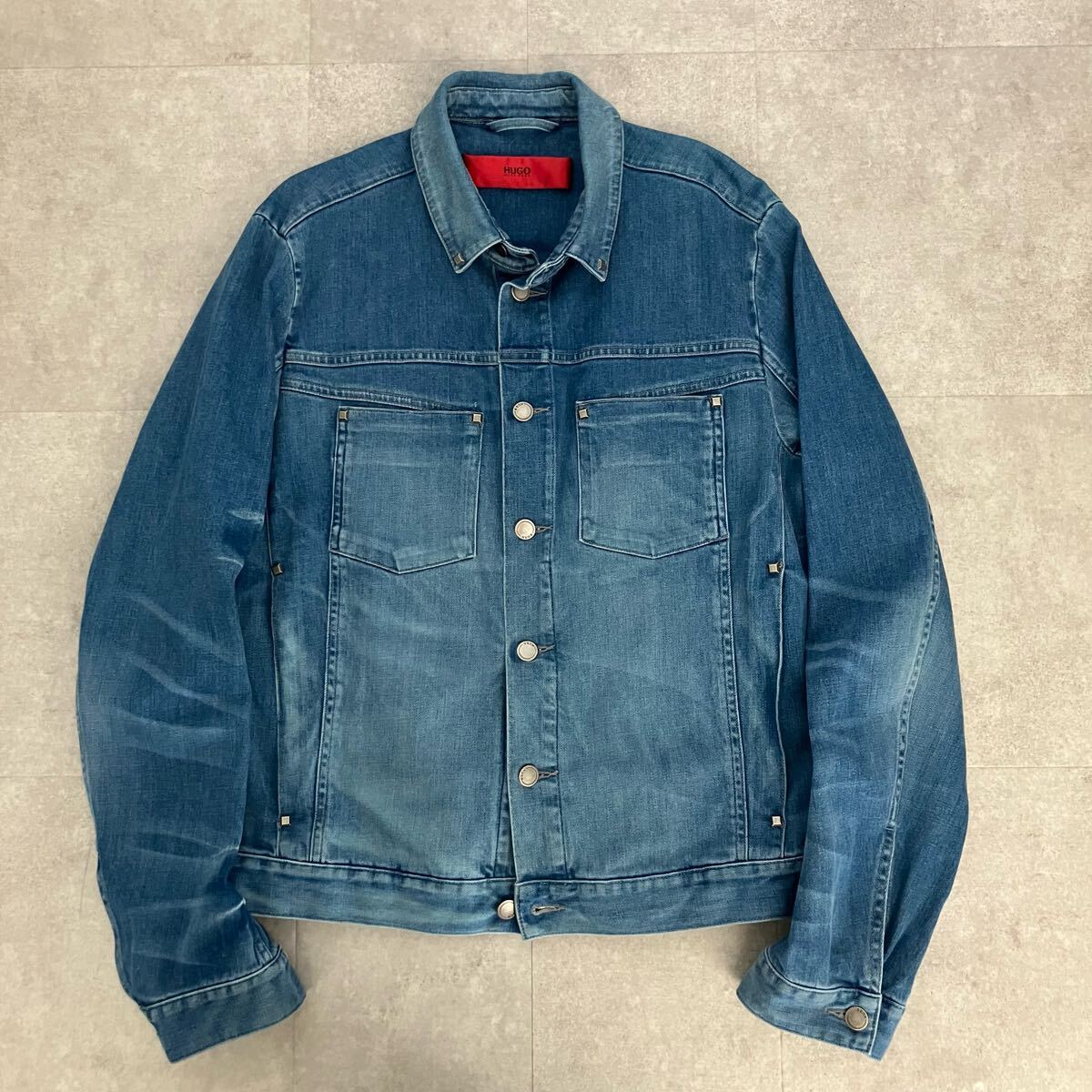 ●美品 HUGO ヒューゴボス HUGO BOSS ヴィンテージ加工 ストレッチ デニムジャケット/トラッカージャケット/size(M)/メンズ拍卖