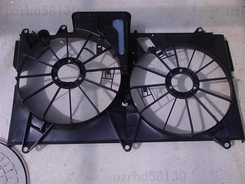 トヨタ純正 セルシオ UCF3# ファンシュラウド SUB-ASSY TOYOTA拍卖