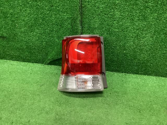 タント DBA-L375S 左テールランプ G X07 81560-B2430拍卖