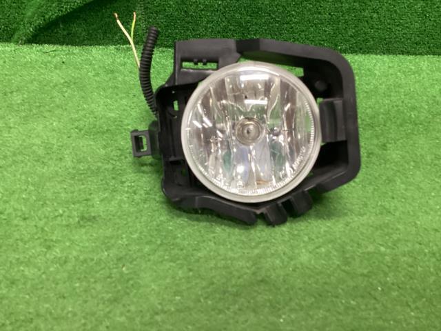 シトロエン C3 ABA-A5HM01 右フォグランプ C3 セダクション レザー EKU拍卖