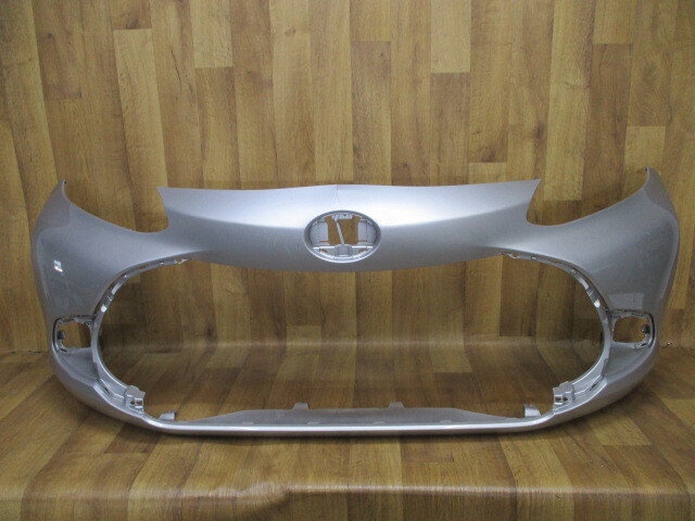 E12/ MXPK10/MXPK11/MXPK15/MXPK16アクア純正フロントバンパー52119-52D30/40/50拍卖