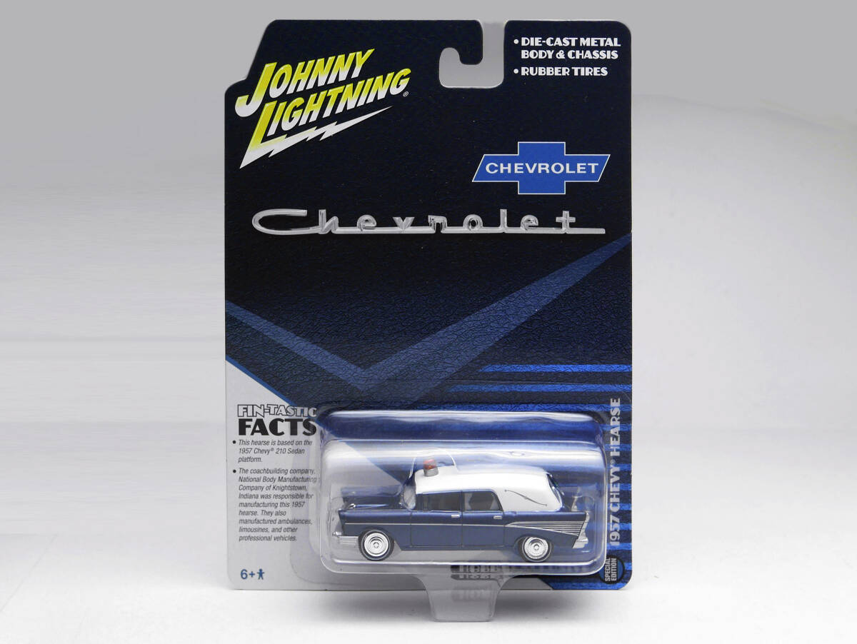 1/64 JohnnyLightning シボレー 霊柩車 濃青/白屋根 1957 Fin-tastic Facts JLSP131拍卖