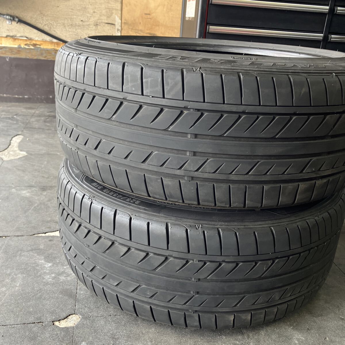 【本州限定商品】225/45/18 グッドイヤー 中古2本セット 2022年製造分拍卖