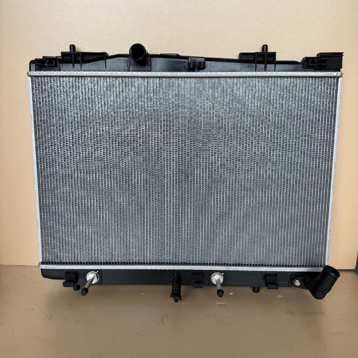 3点セット ラジエター インバーターラジエーター コンデンサージャパンタクシー JPN TAXY 16400-21360 G9010-15010 884A0-15010拍卖