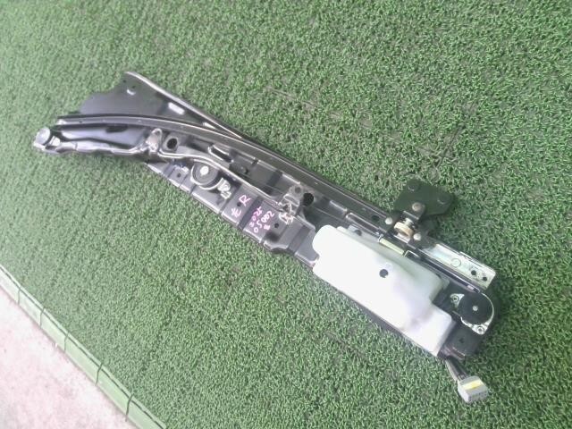 スクラム ABA-DG64W 左パワースライドドアモーター PZターボ K6AT ZED 1A00-72-3LYD拍卖