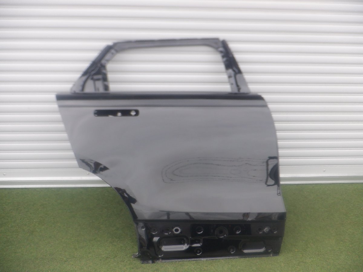 ランドローバー純正 レンジローバーヴェラール RANGE ROVER VELAR L560 リア ドア 右側 運転席 法人宛/個人宅発送可 ブラック J8A2-23900-A拍卖