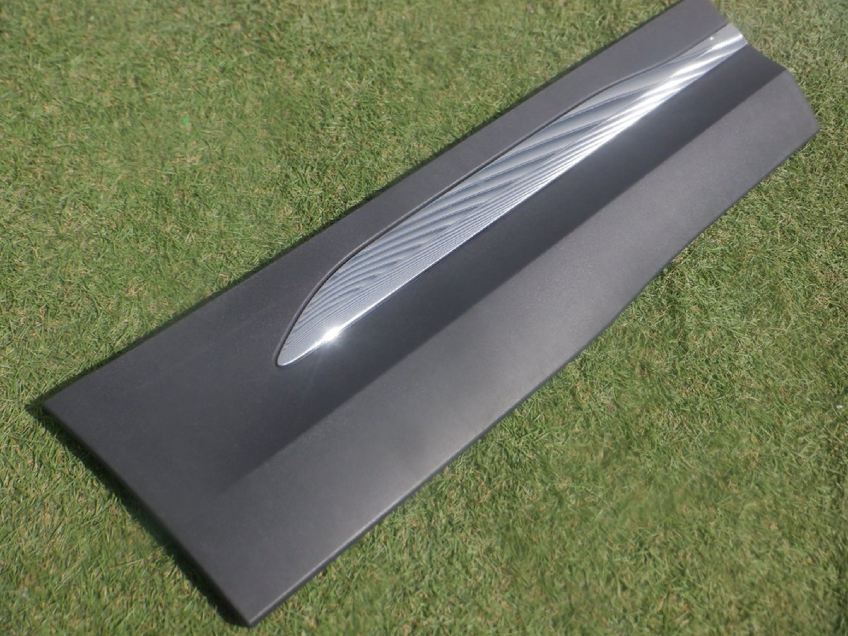 ベンツ純正 W247 X247 GLAクラス ドアパネル プロテクター ドア 右側 A2477305600 m-25-7-305拍卖