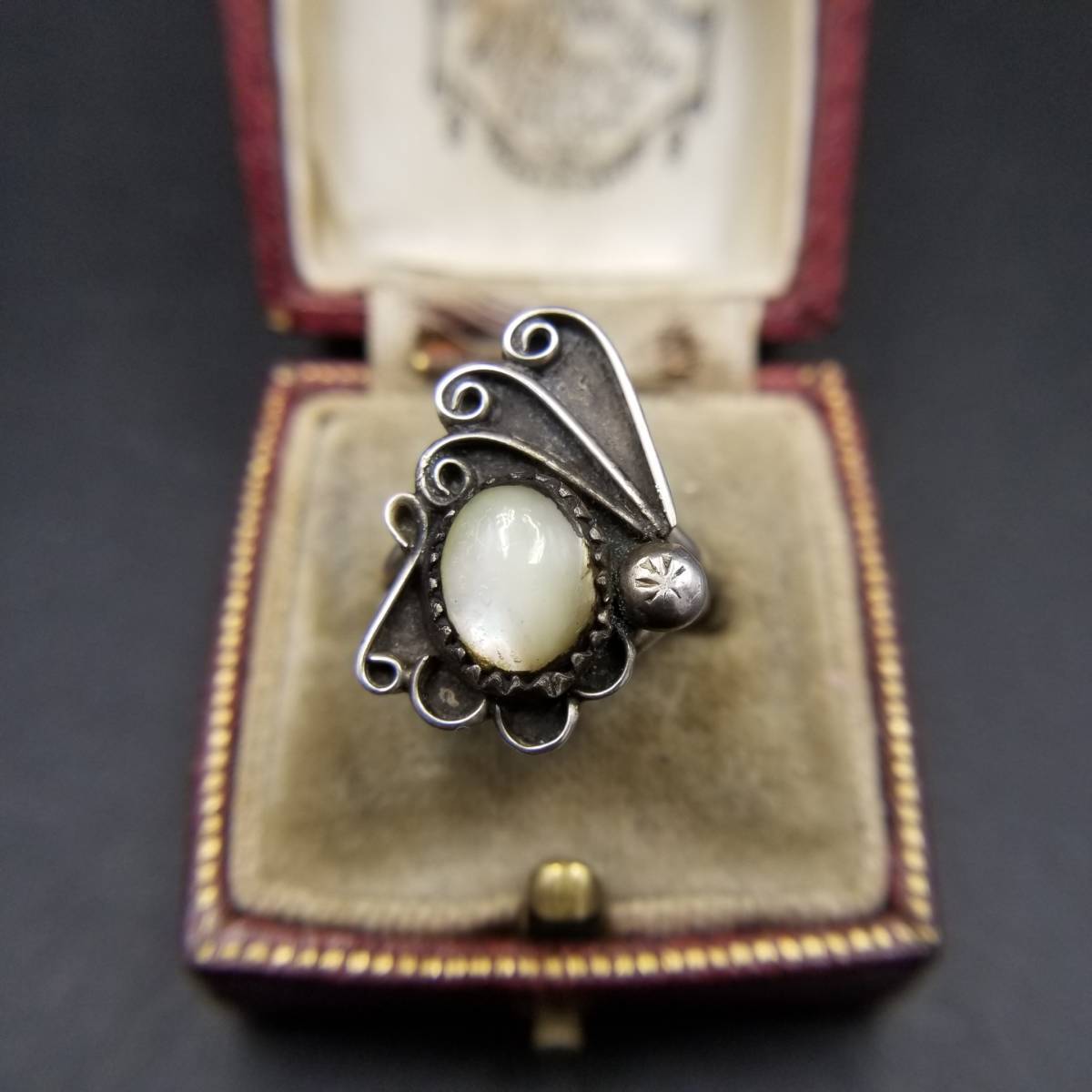 マザーオブパール シルバー CB 蝶々 昆虫 モチーフ 彫刻 クラシック ヴィンテージ リング 指輪 ジュエリー 輸入 Y11-D拍卖