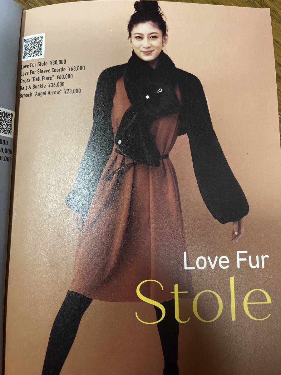 デイジーリン ラブファーストール ブラック 未使用 フォクシー マフラー 拍卖