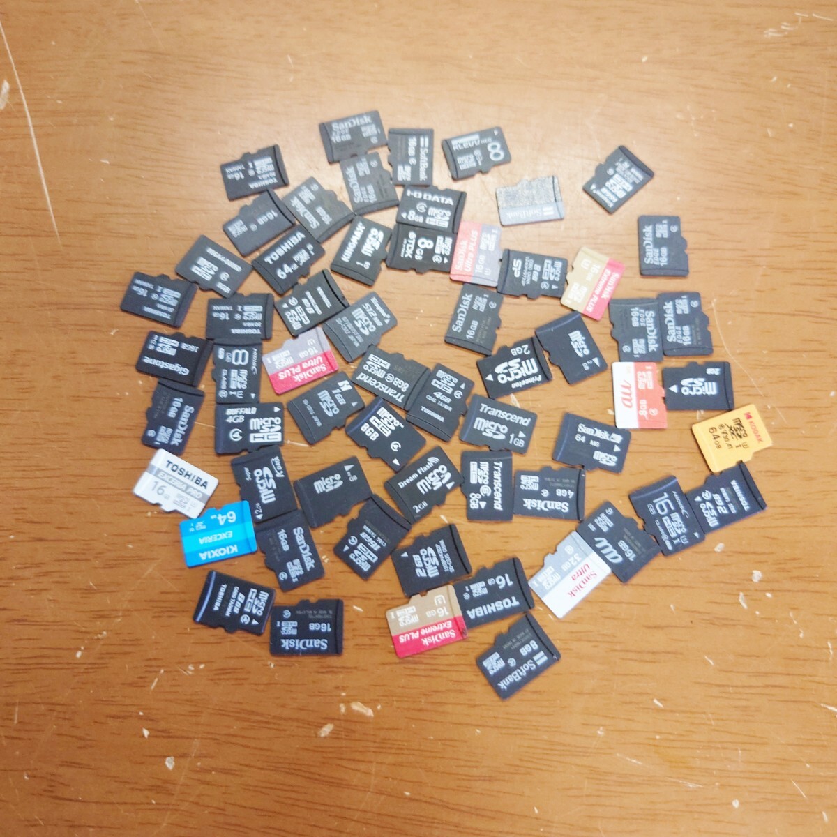 microSDカード60個 まとめセット現状品 64GB 32GBなど 未フォーマット ガラケー スマホ デジカメ マイクロSDカード拍卖