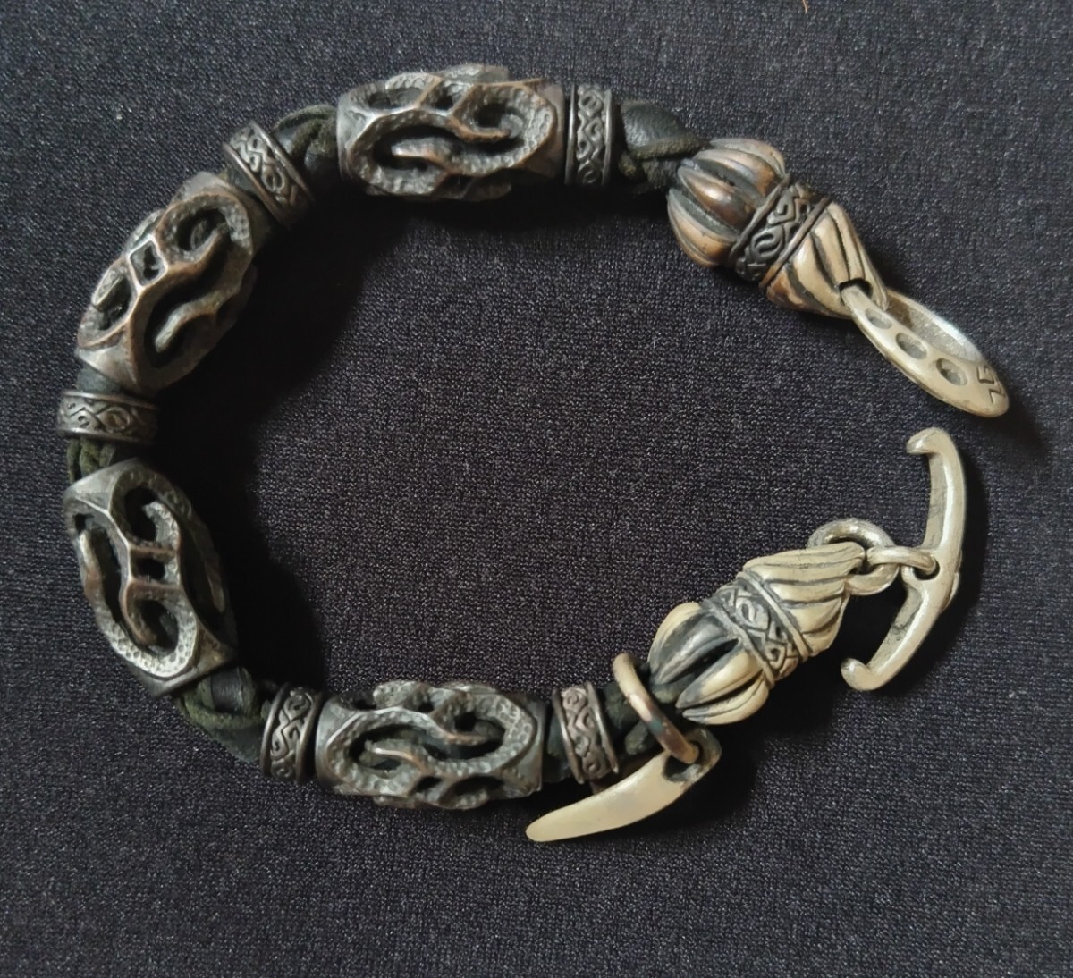 シルバー レザー バングル NAGUAL ナグァール 拍卖