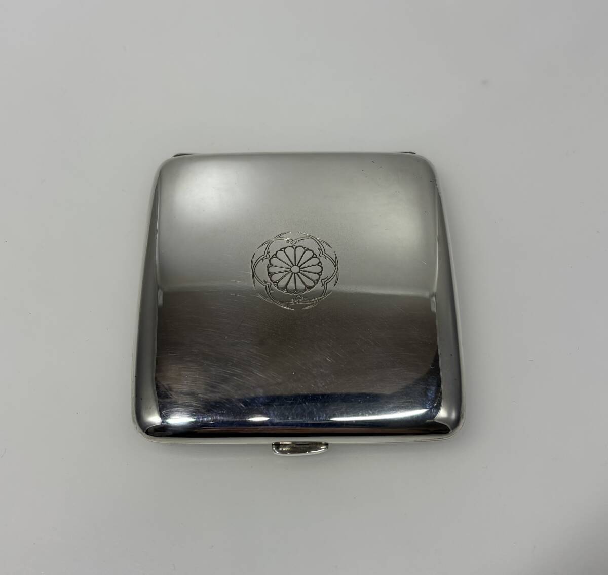 皇室御下賜品 菊御紋 銀製 シガレットケース 煙草入 極珍品 ケース付き拍卖