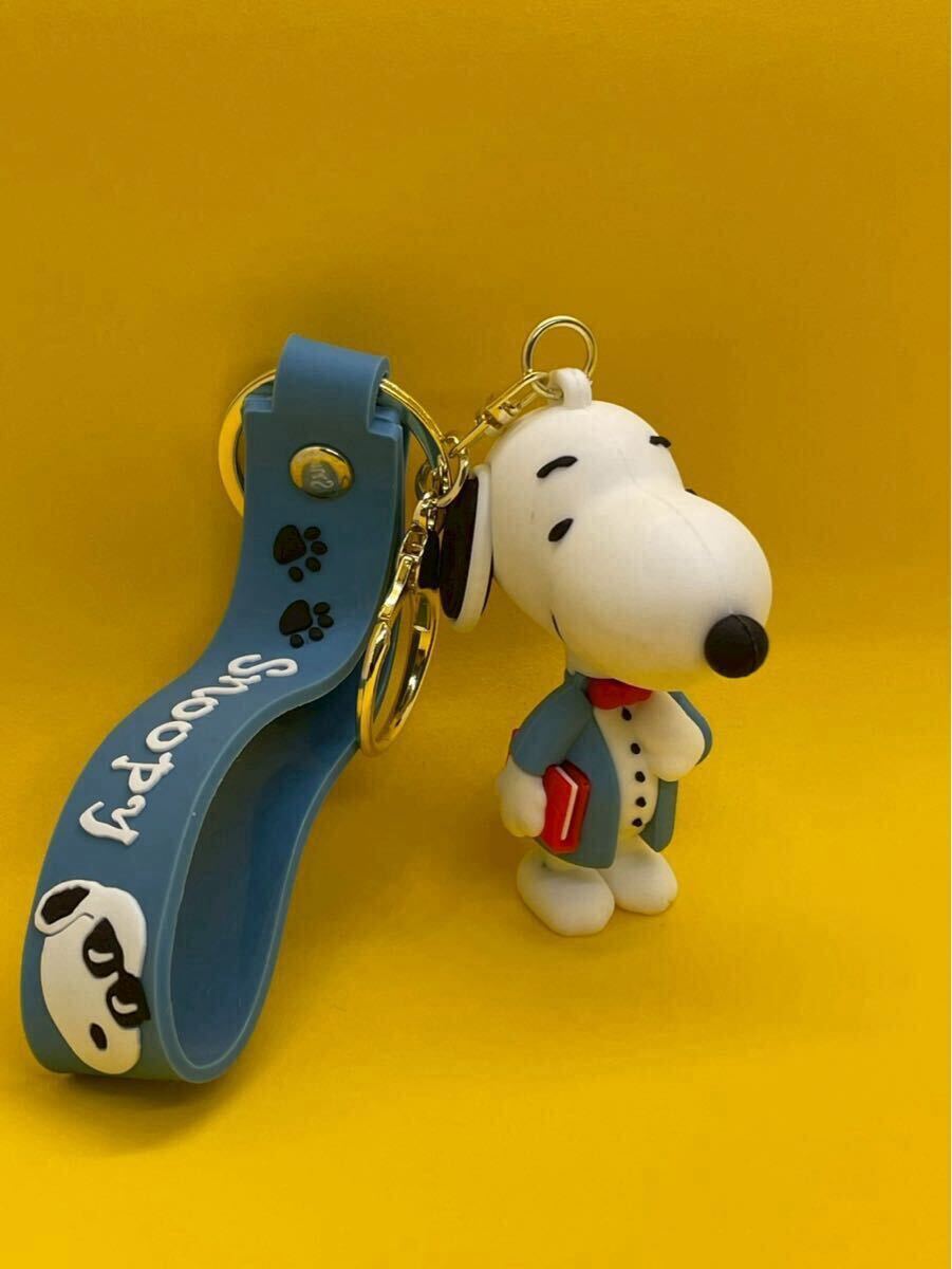 【新品未使用】SNOOPY スヌーピー シリコンキーホルダー チャーム ブック ブルー キーホルダー ストラップ拍卖