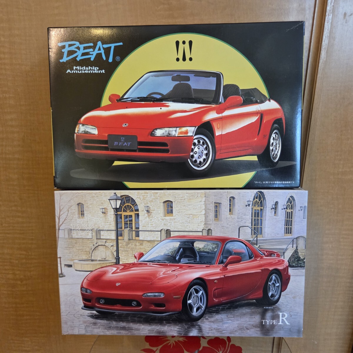 プラモデル AOSHIMAアオシマ 1/24「HONDA BEAT」と ROSSOロッソ 1/24「ξfini RX7 TYPE R」 2台セット 新品 未開封末組立 保管品 A561拍卖