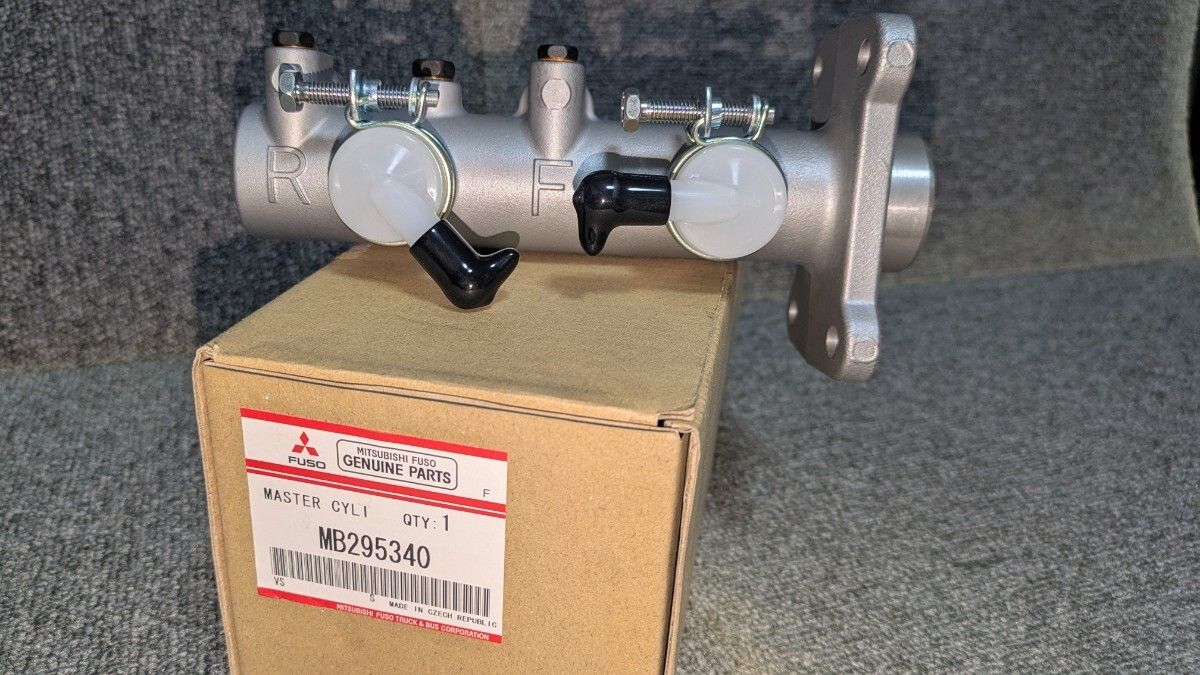 三菱ふそう キャンター ブレーキマスターシリンダーASSY MB295340 未使用新品拍卖