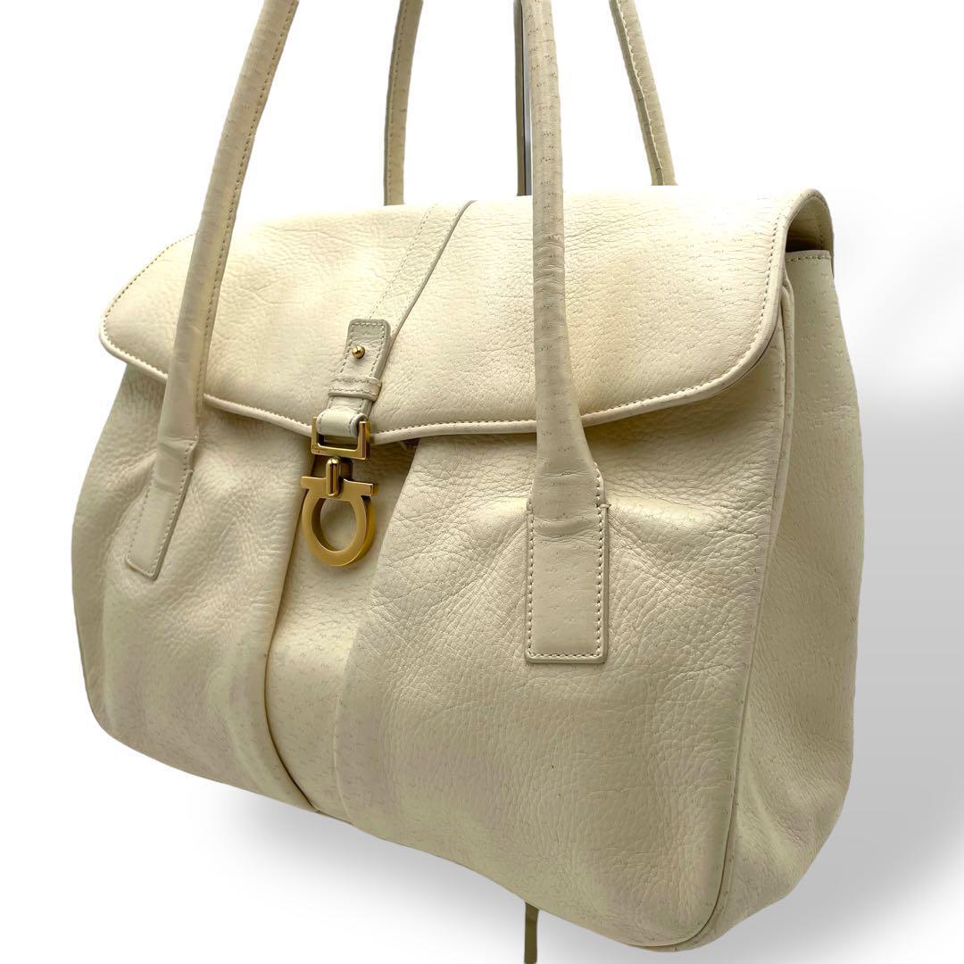 美品 Ferragamo ハンドバッグ レザー ホワイト ガンチーニ 肩掛け拍卖