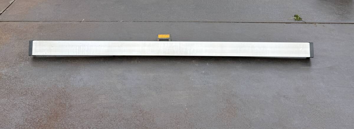 リアバンパー★本体のみ★アルミ製★233CM★D6W★追突防止★即決★D6105G2拍卖