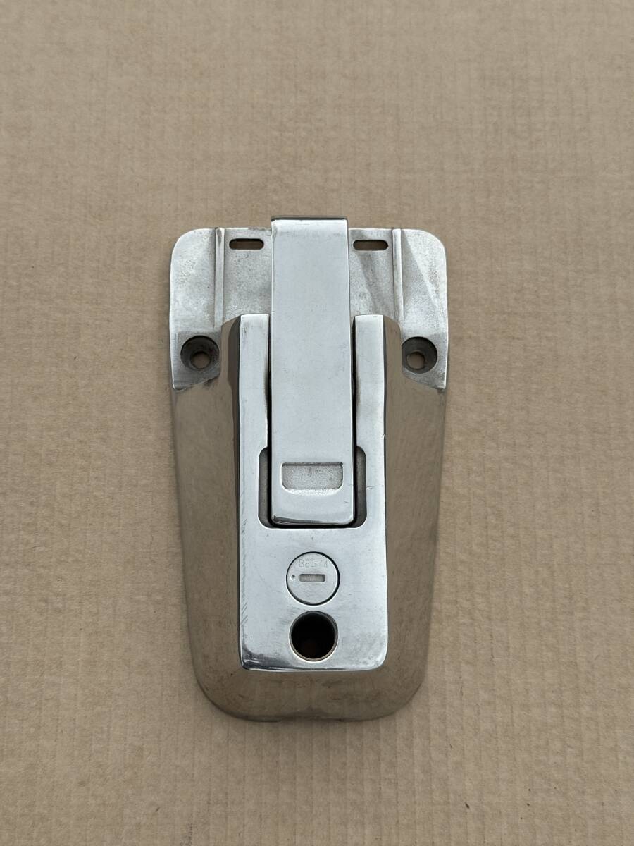 ハンドルキャッチ★観音扉用★ステンレス製★1点★鍵なし★ハンドルロック★S20F拍卖