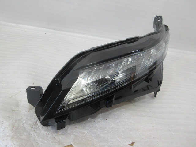 良品 三菱 ekクロス B34W/B35W 純正 LED 左 クリアランス ランプ拍卖