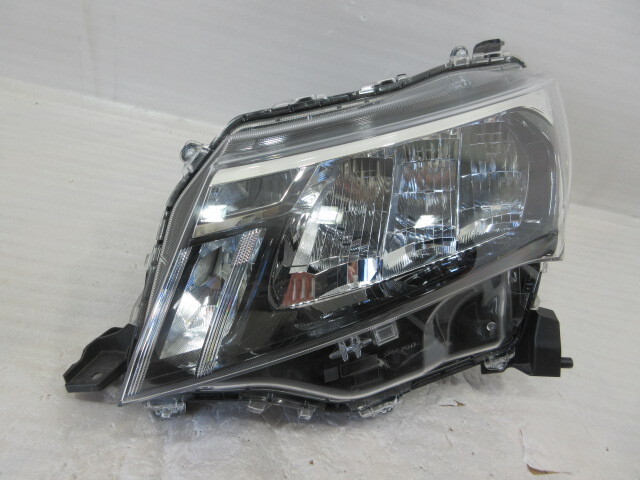 良品 トヨタ ルーミー M900A/M910A 後期 純正 LED 左 ヘッドライト拍卖