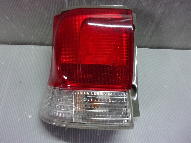 【2697】タント L375S 2012年式 テールランプ左 テール左 81560-B2430 イチコー D109 棚B2-5拍卖