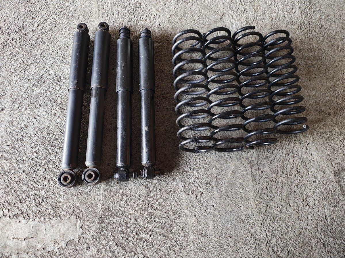 JB23W ジムニー 2インチ リフトアップ インチアップ サスペンション スプリング 4本 ショックアブソーバー拍卖