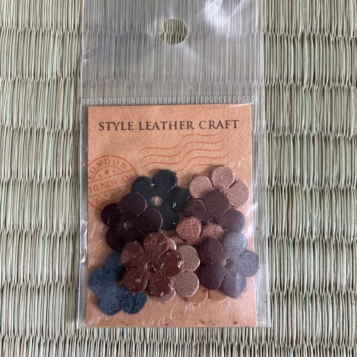 レザークラフトパーツ小花 ミックス拍卖