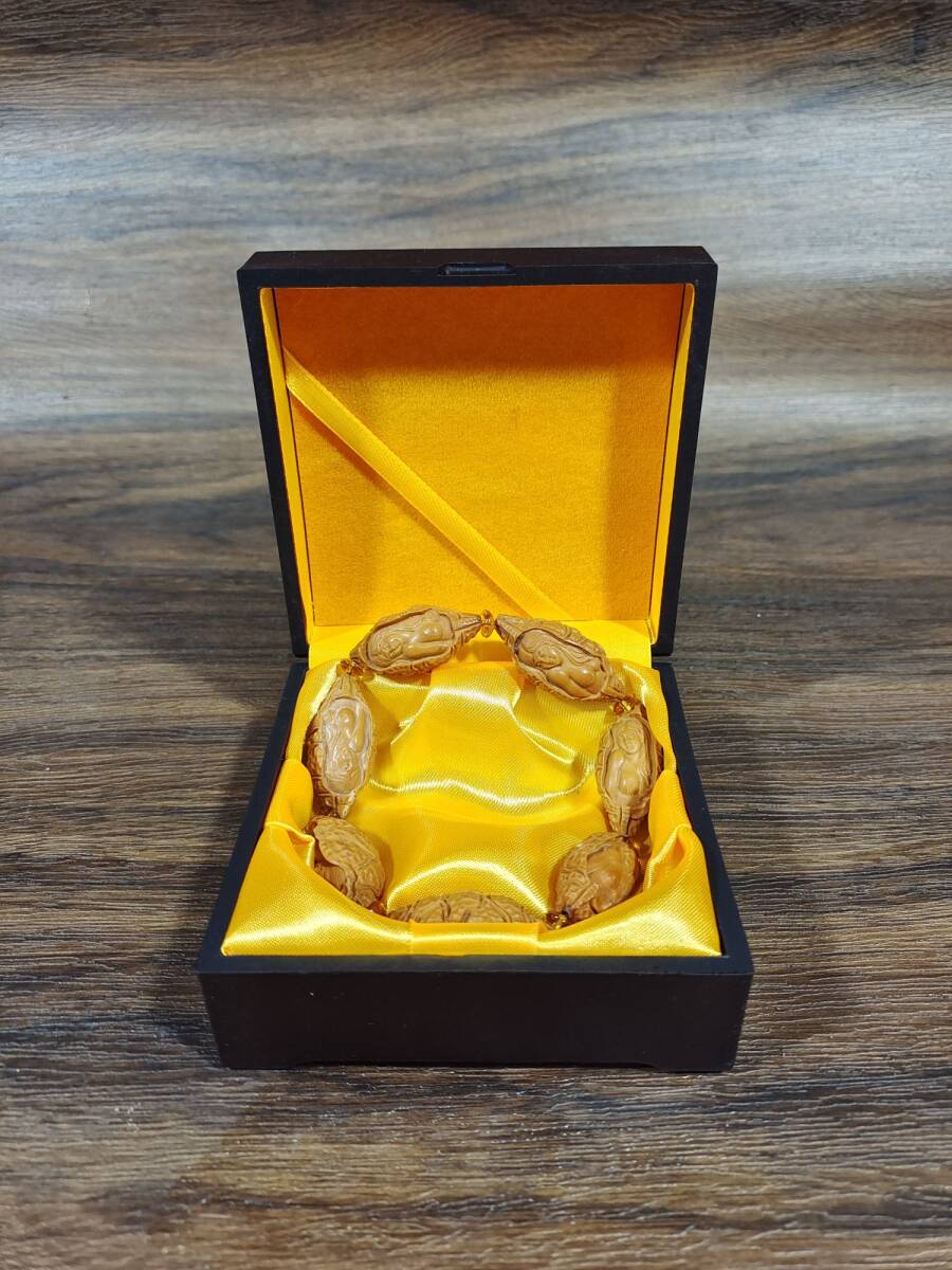 TM7#4539【3.1】中国骨董 人間国宝 古代木工芸品 彫刻品 【文玩橄欖核精彫ブレス】 時代物 本物 珍品旧蔵 伝世家珍拍卖