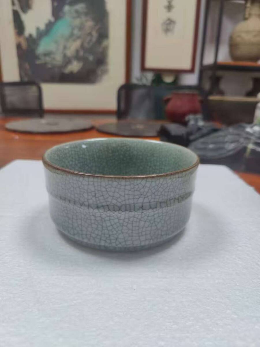 A052【3.1】中国骨董 人間国宝 磁器【木目の入った陶器のボウルです】工芸品 施釉陶 青花磁 陶芸 精美彫 置物 收藏品 拍卖