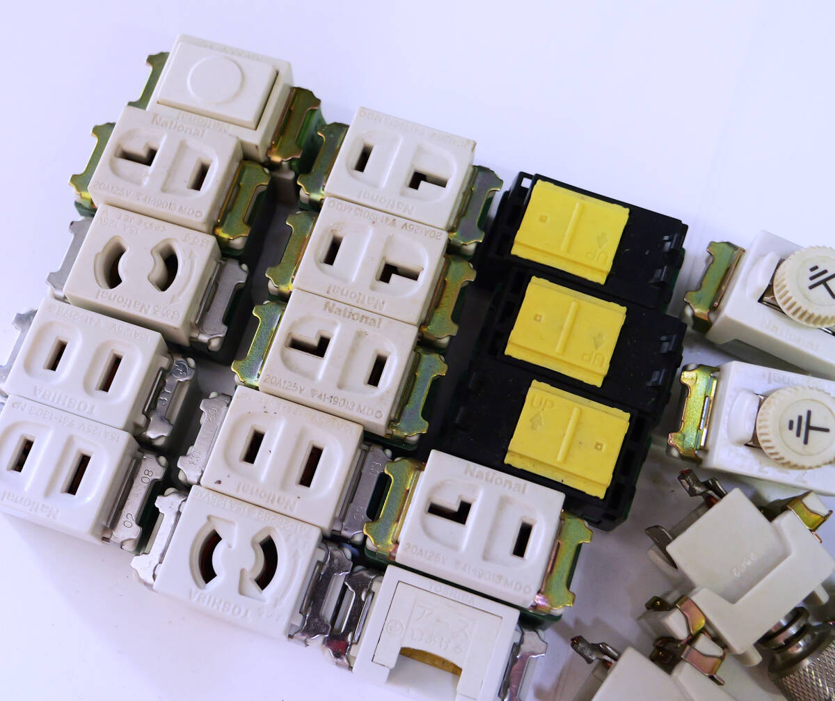 ナショナル 東芝 コンセント アース等(未使用 使用済 混在)308拍卖