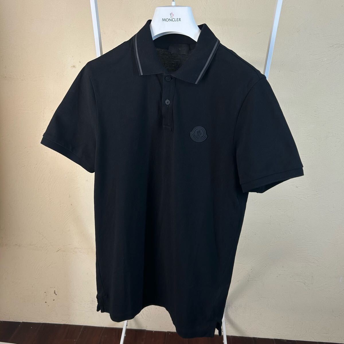 【極美品】【レアモデル】MONCLERモンクレールラバーワッペン半袖ポロシャツ黒xs拍卖
