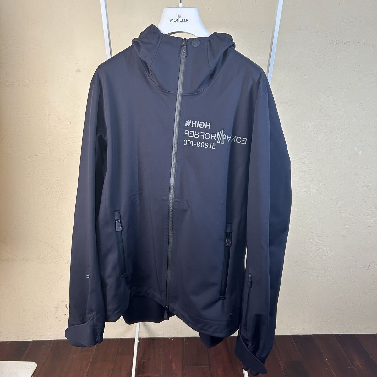 【レア美品】MONCLER モンクレールグルノーブルGRENOBLE 2022/23秋冬新作メンズ フ―ド付きジャケットネイビー系M拍卖